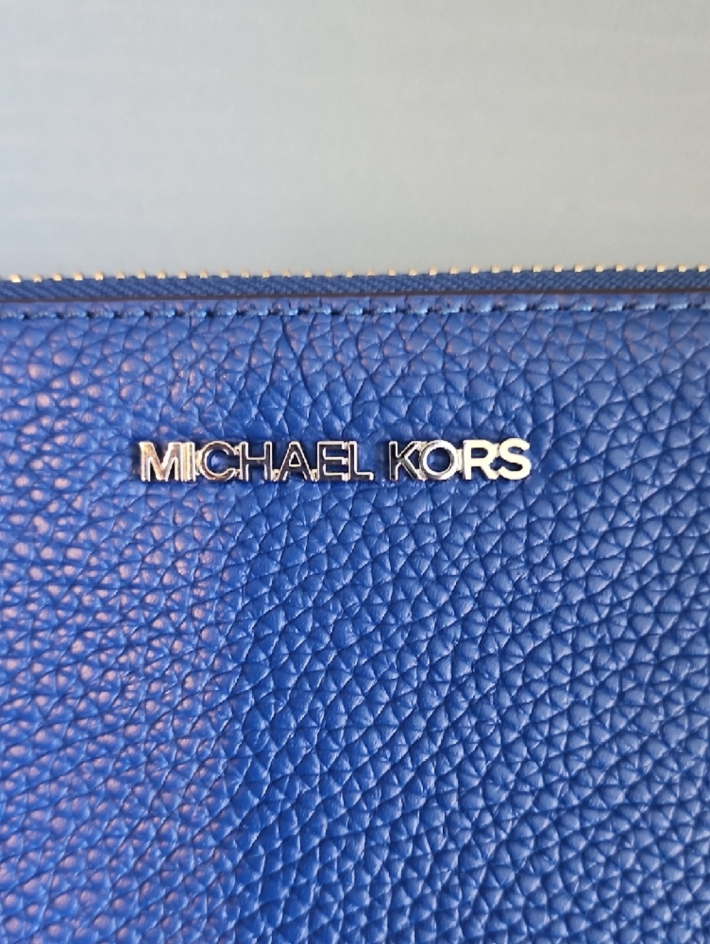 Michael Kors Cobalt Blue Pebbled Leather Wristlet with Strap New 9×6 - Picture 3 of 9